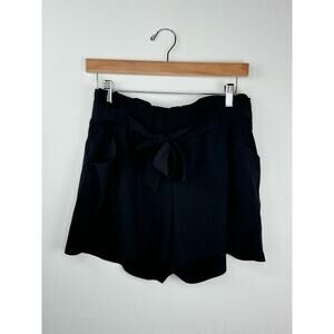 Athleta Skyline Paper Bag Black Shorts Size 14 with Belt